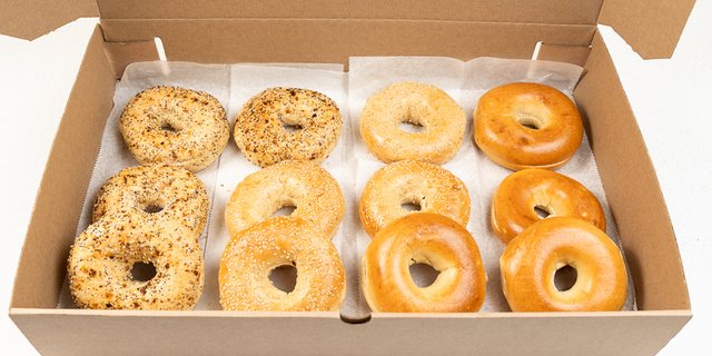 Dozen Assorted Bagels