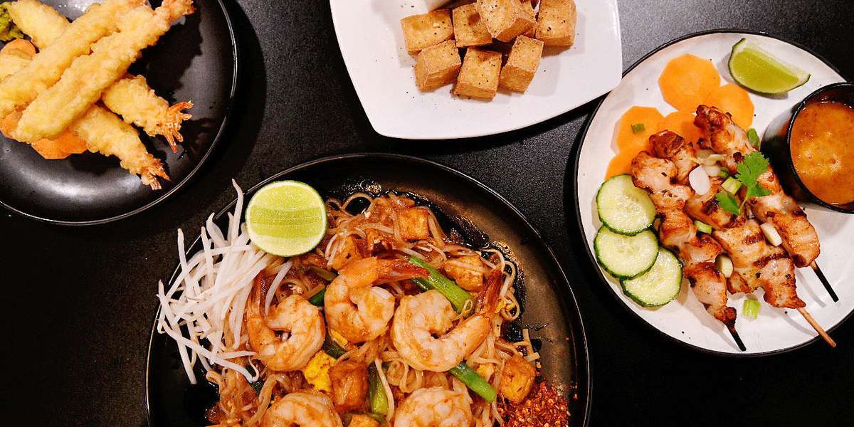 Amaz Asian Cafe & Bistro