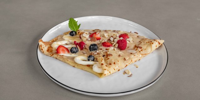 Mascarpone Salted Caramel Crepe