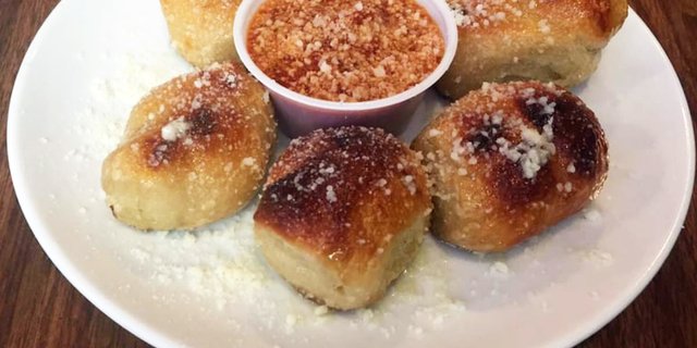 Garlic Knots