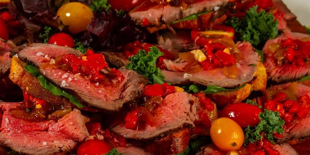 Filet Mignon Crostini