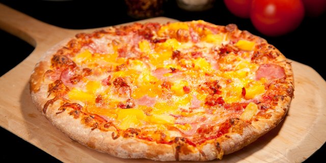 Hawaiian Pizza