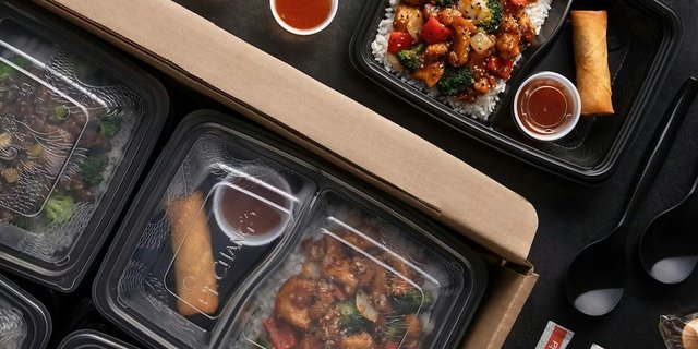 The Wok & Roll for 15 – Signature Boxed Lunches (with Spring Roll)