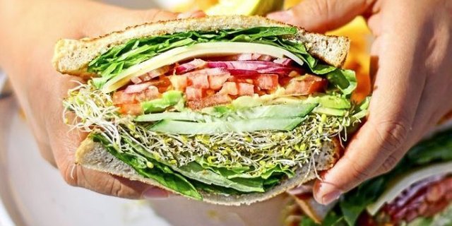 California Delight Sandwiches