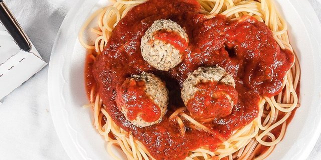 Spaghetti w/ Meatballs Tray