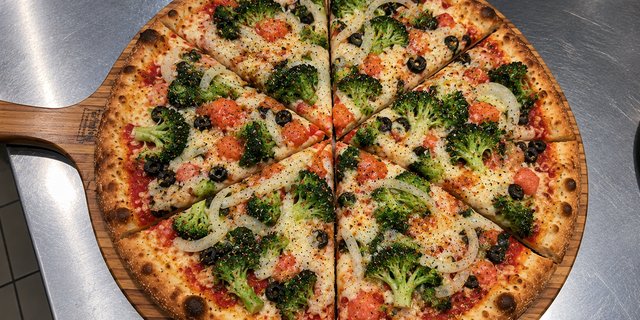 Vegan Vegetarian Pizza