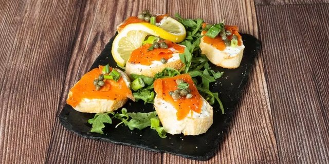 Smoked Salmon Crostini Platter