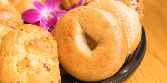 Muffins & Bagels