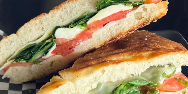 Caprese Sandwich