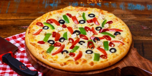 English Retreat Pizza