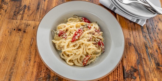 Bucatini Pasta
