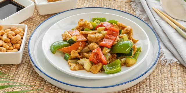 Cashew Chicken