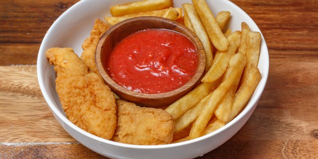 Chicken Tenders w/ French Fries
