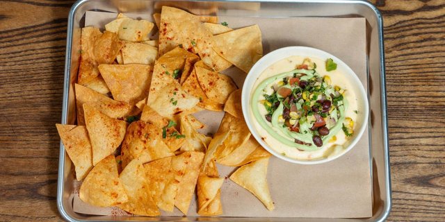 Chips & Queso