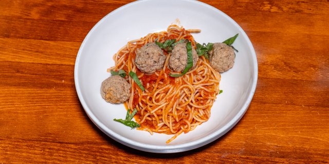 Spaghetti & Meatballs