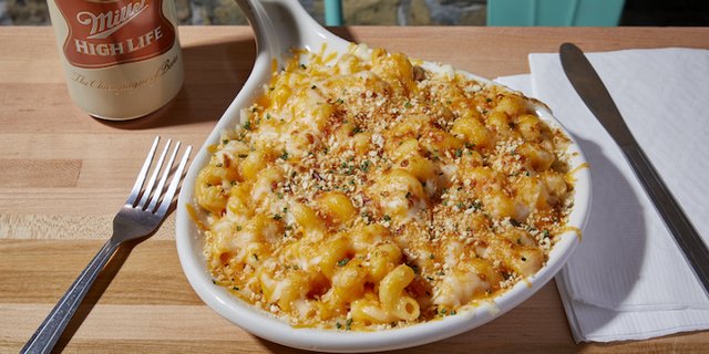 Individual Baked Mac 'N' Cheese