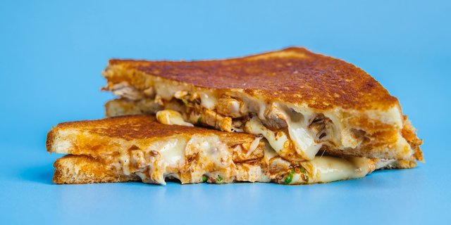 Buffalo Chicken Grilled Cheese Sandwich