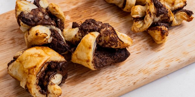 Nutella Puffs
