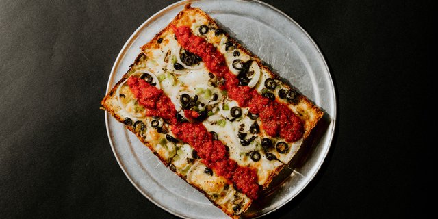 The Herbivore Pizza