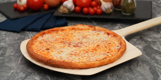 14" Gluten-Friendly Pizza