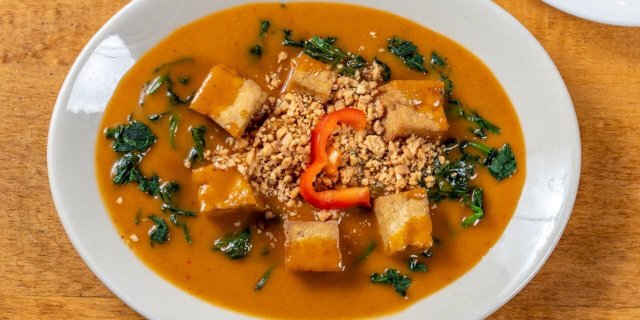 Peanut Curry & Coconut Milk