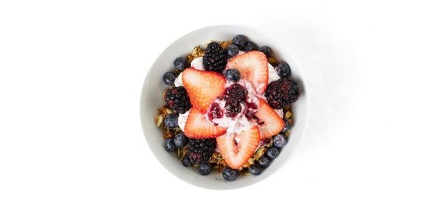 Paleo Muesli Bowl