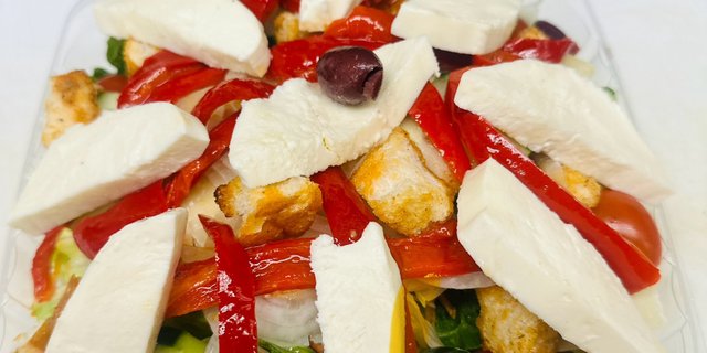 Cocco's Salad