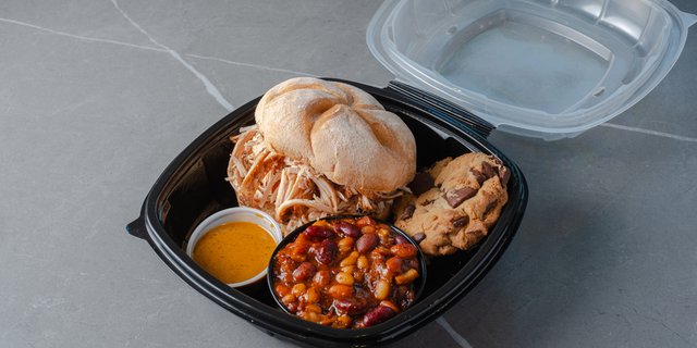 Chicken Sandwich Boxed Lunch