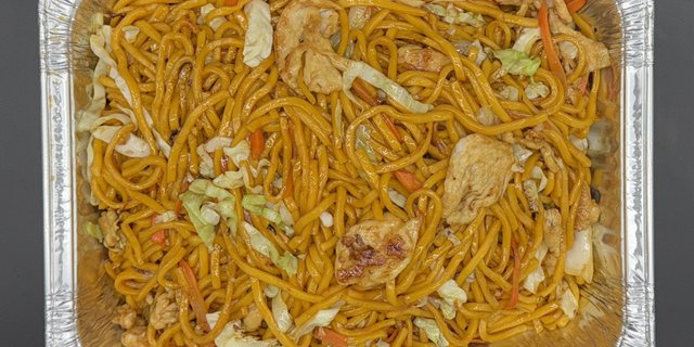 Chicken Lo Mein