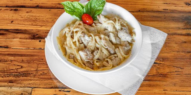 Fettuccine Alfredo