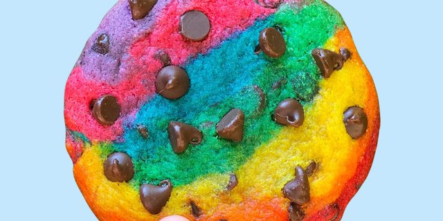 Pride Giant Rainbow Cookie 100 Pack