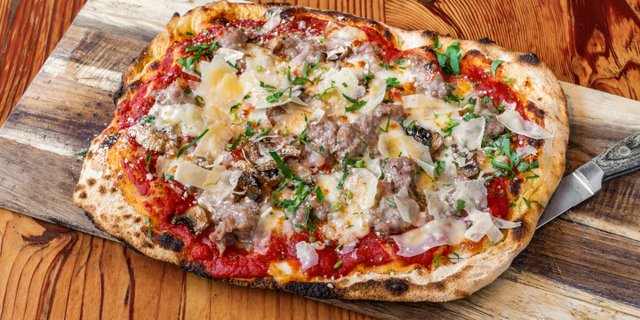 Salsiccia Pizza