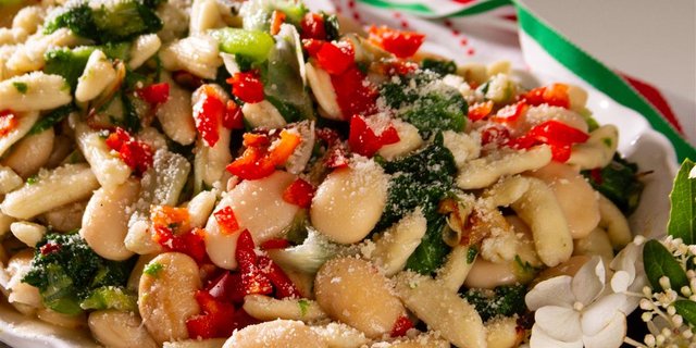 Nonna's Cavatelli, Escarole & Beans