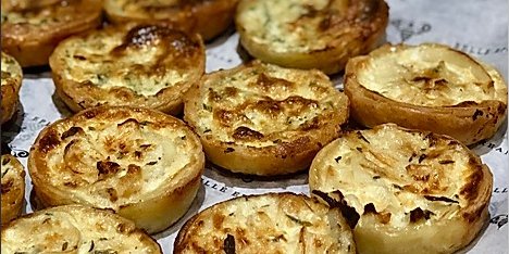 Individual Vegetarian Quiche Platter