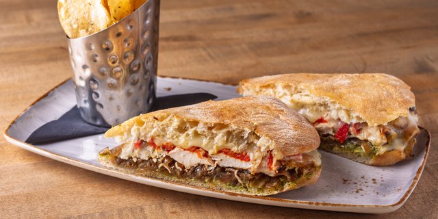 Santa Barbara Chicken Sandwich