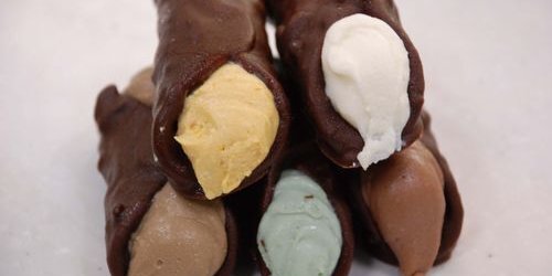 Assorted Flavored Cannoli Cream w/ Chocolate Dipped Shell