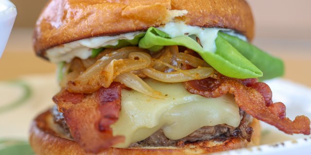 Lake Park Burger