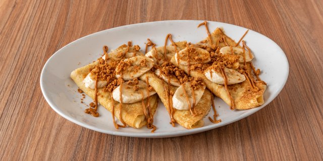 Lotus Banana Crepes