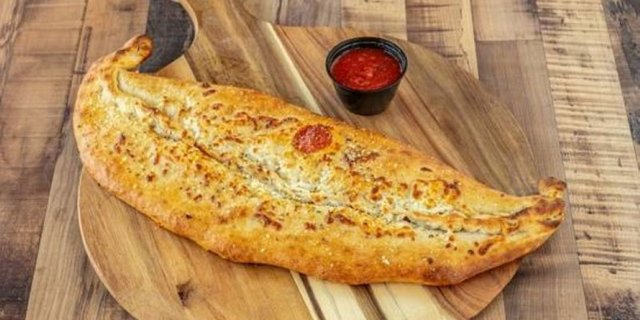 Pepperoni Calzone