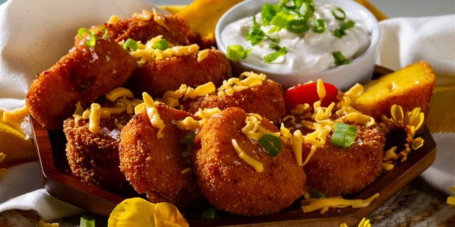Fried Macaroni & Cheese Balls
