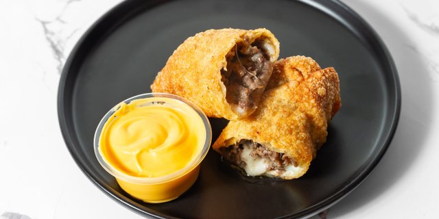 Large Tastee Egg Rolls