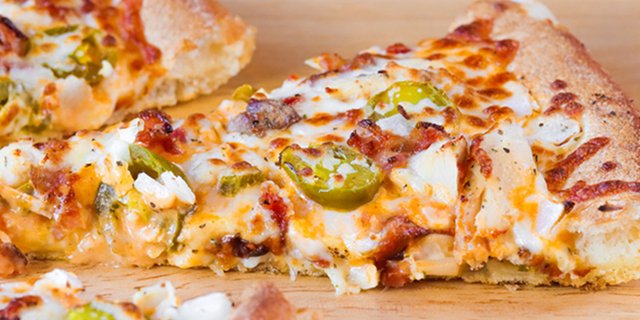 Buckin' Buffalo Pizza
