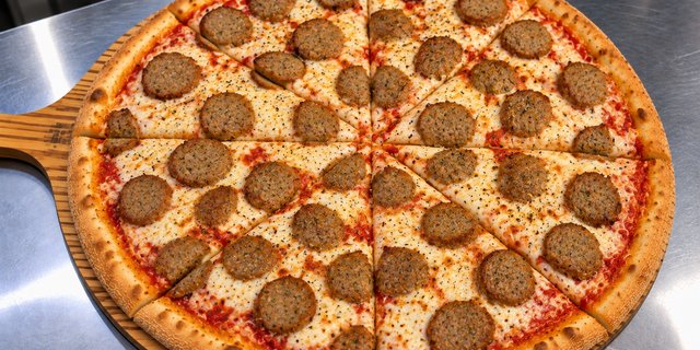 Meatball Pizza