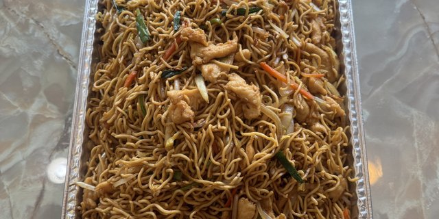 Pork Lo Mein Tray