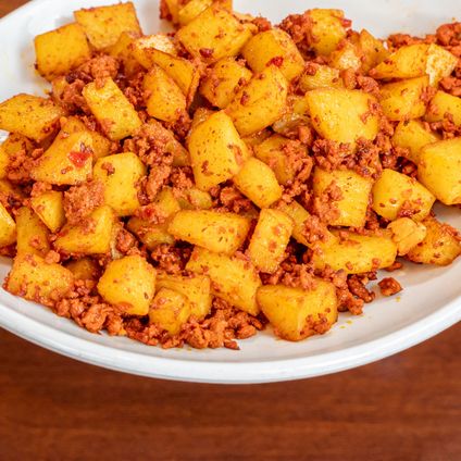 Papas Con Chorizo
