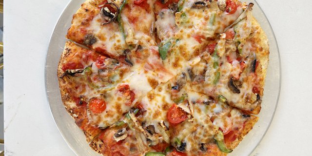 Small Common Good Pizza
