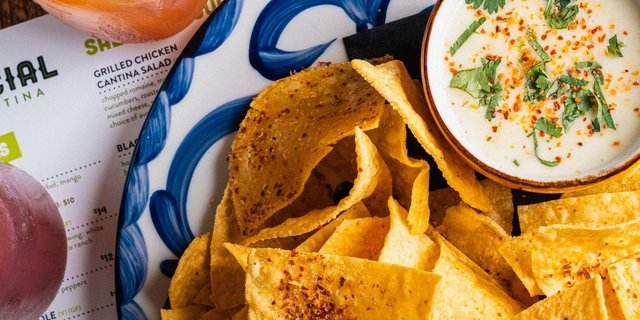 Chips & Queso