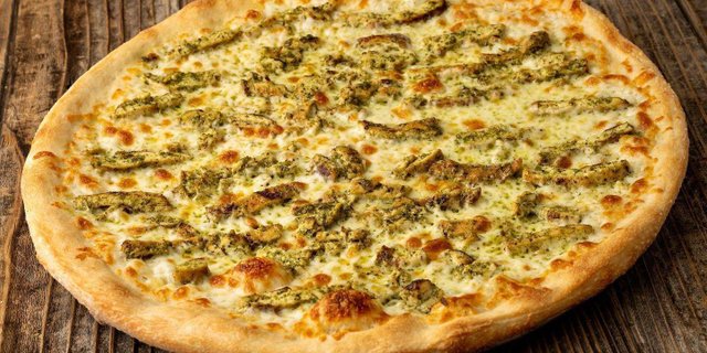 Pesto Chicken Pizza