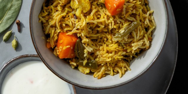 Vegetable Biryani W/ Raita