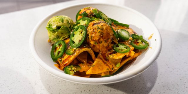 Spicy Tuna Nachos